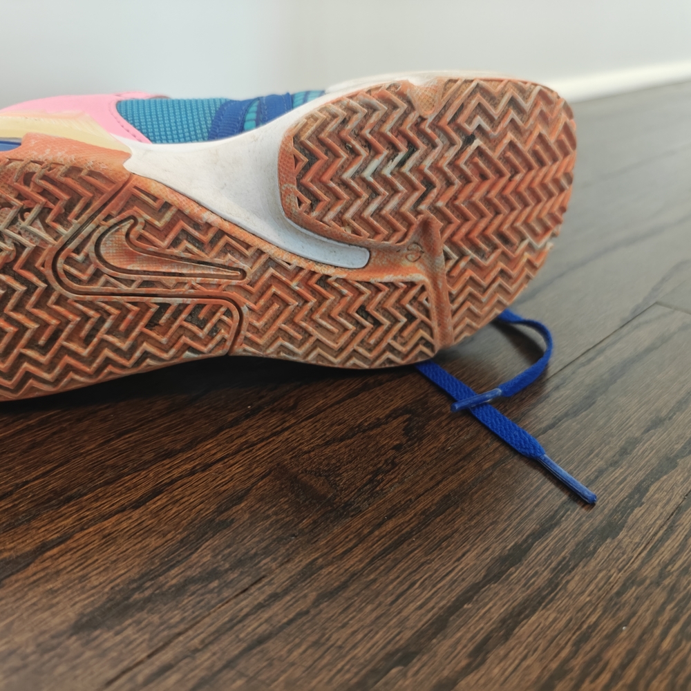 Nike LeBron Witness - Picture 2 of 8